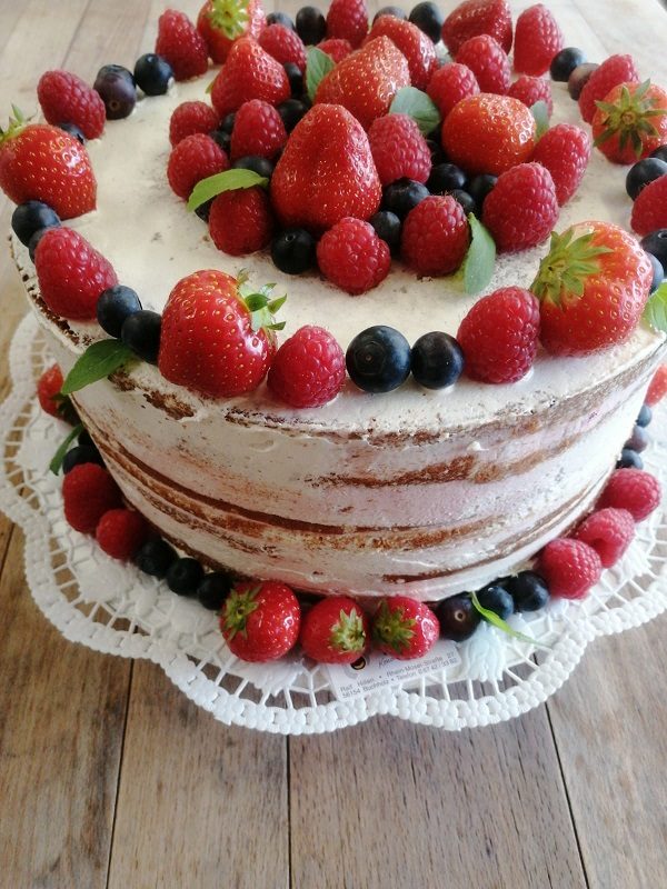 Naked Cake Berries Klein