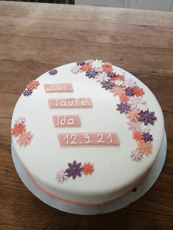 Tauftorte Pastell